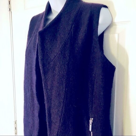 Chico’s Size M / 8 Dark Purple Vest! - Picture 2 of 12